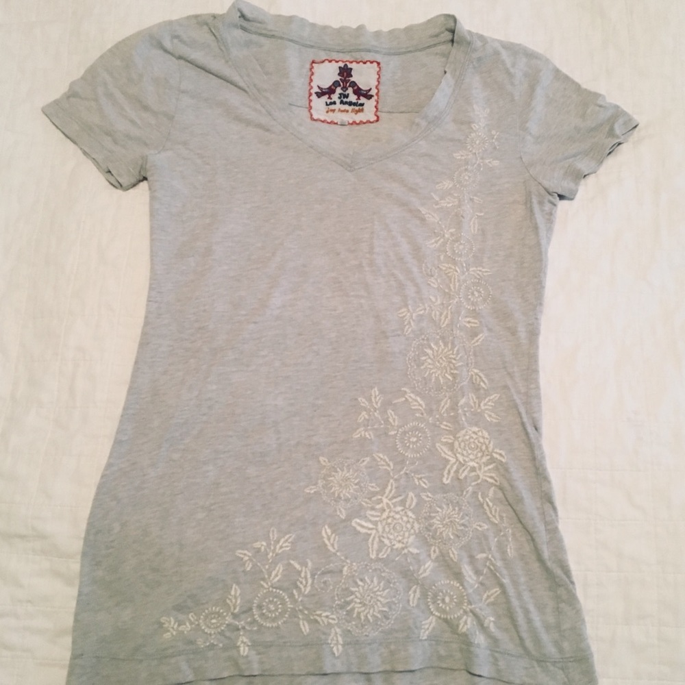 Johnny Was gorgeous embroidered t-shirt